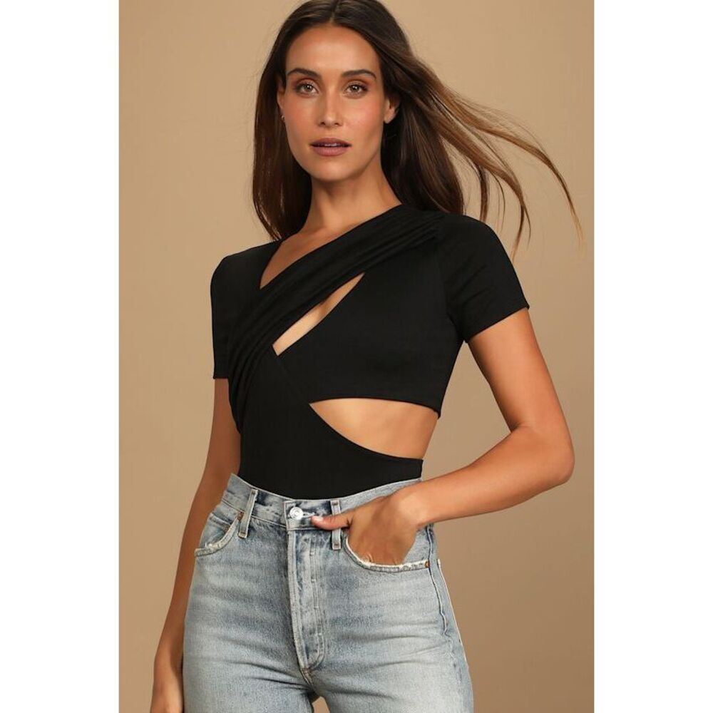 Lulus Making The Cut Black Short Sleeve Cutout Bodysuit - Size XS